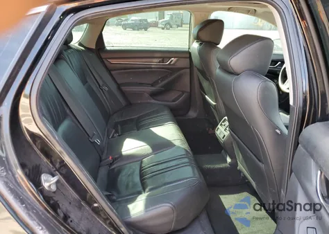 2019 Honda Accord Exl z USA, uszkodzony, nr VIN 1HGCV1F5XKA802481